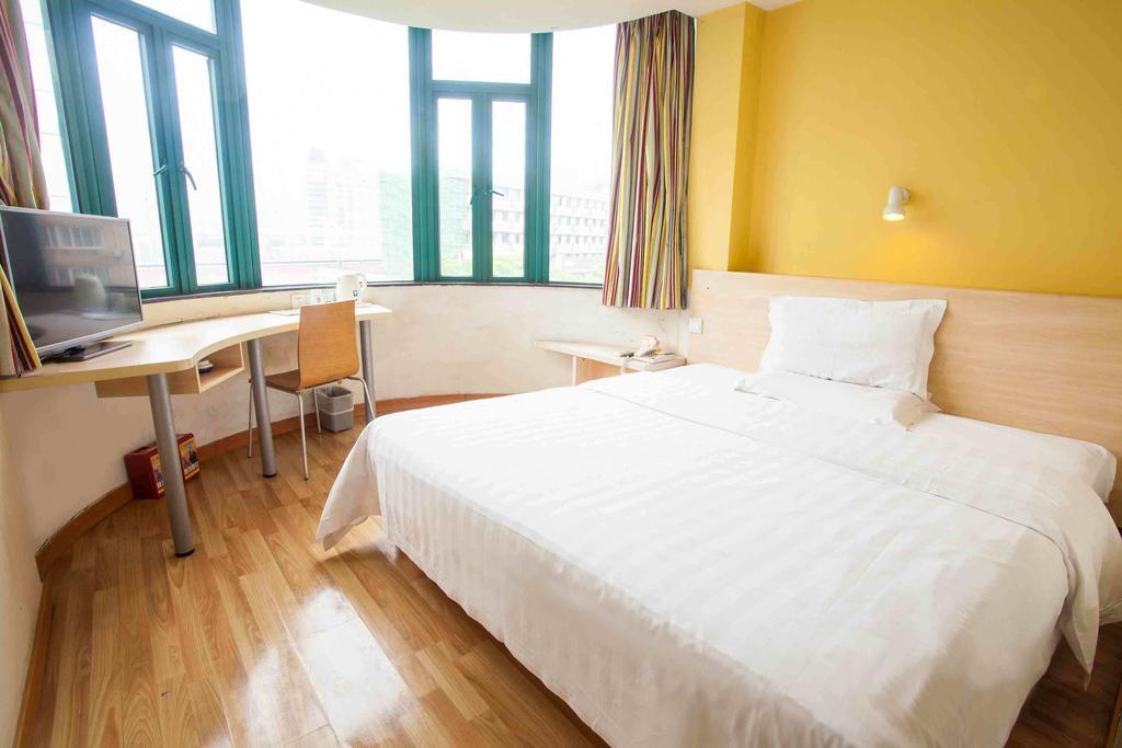 7Days Inn Lijiang South Gate Стая снимка